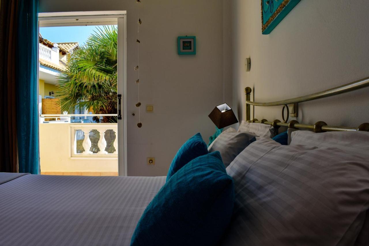 Aparthotel Andriana à Ágios Geórgios Extérieur photo