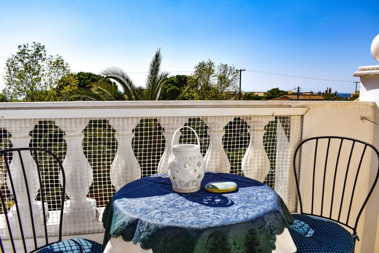 Aparthotel Andriana à Ágios Geórgios Extérieur photo